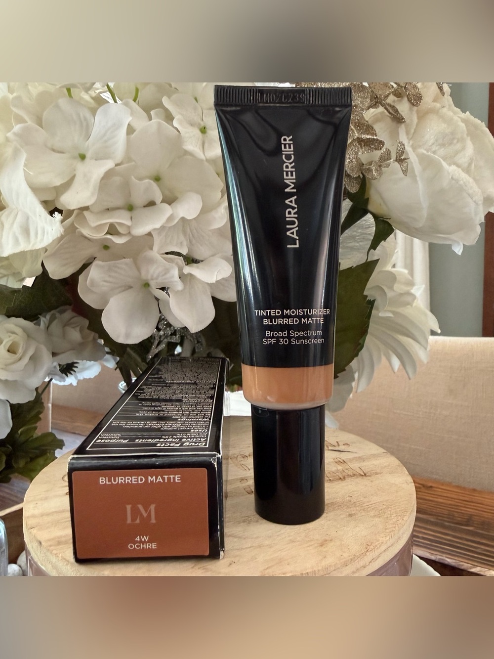 Laura Mercier Tinted Moisturizer Blurred Matte Women 1.5oz 4W Ochre SPF 30 NIB